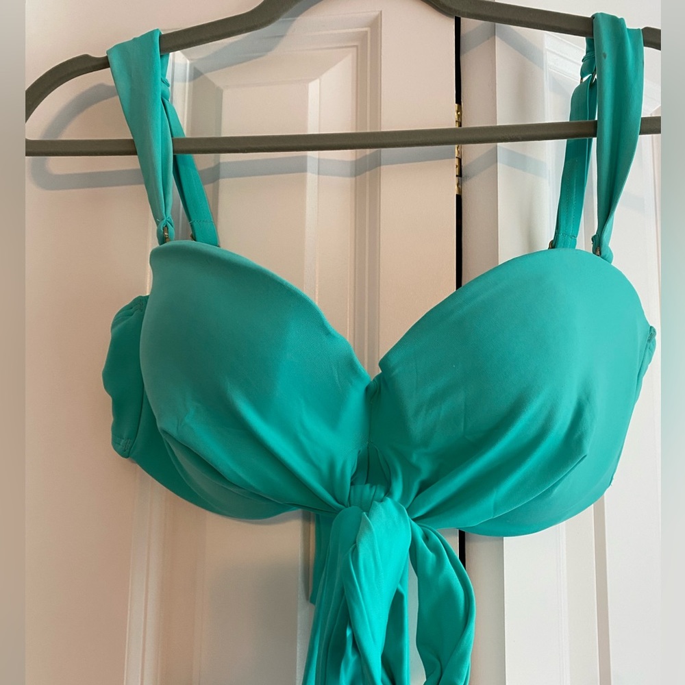 Coco Reef Bikini Top Size 32/34 D Cup